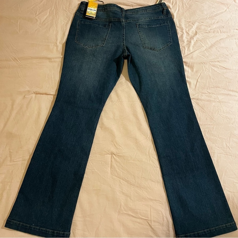 Hybrid & Company Women's Jeans Blue Denim Cotton Stretch Bootcut  Sz 15 NWT - Picture 3 of 12